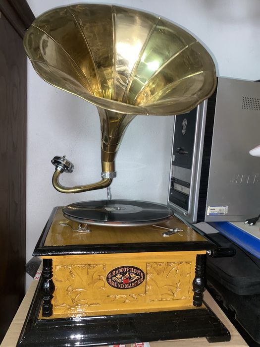 Grafonola com um disco