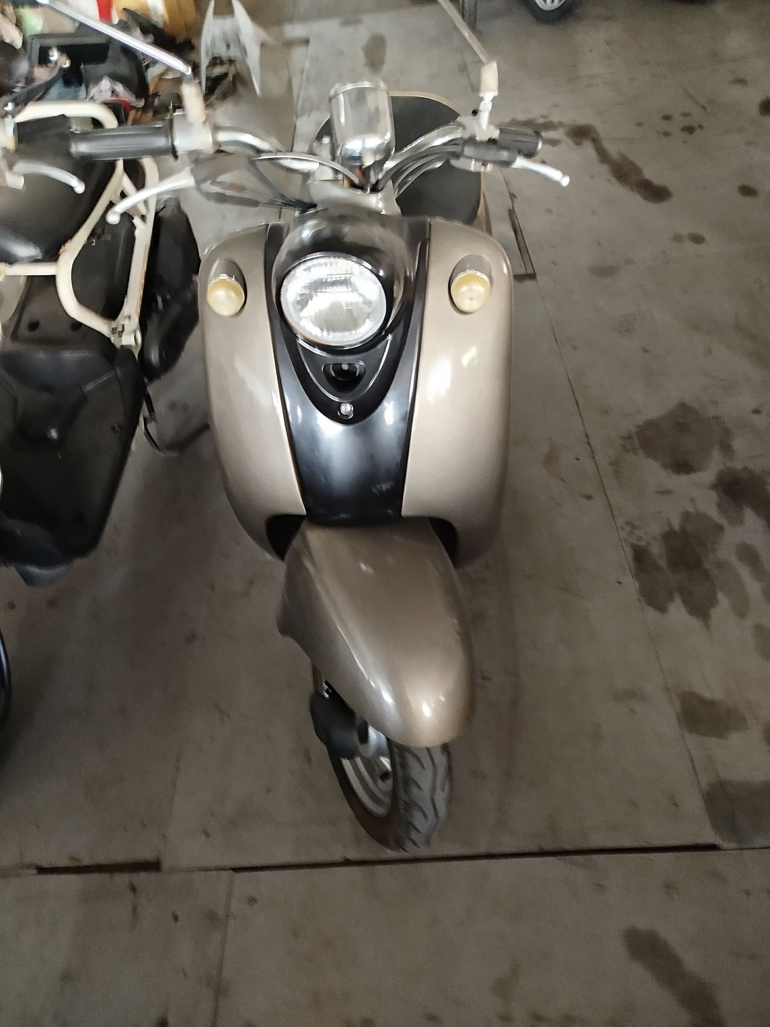 Скутер Honda Scoopy