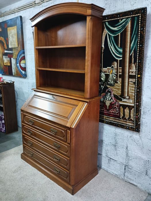 Móvel escrevaninha com estante , madeira maciça em castanho