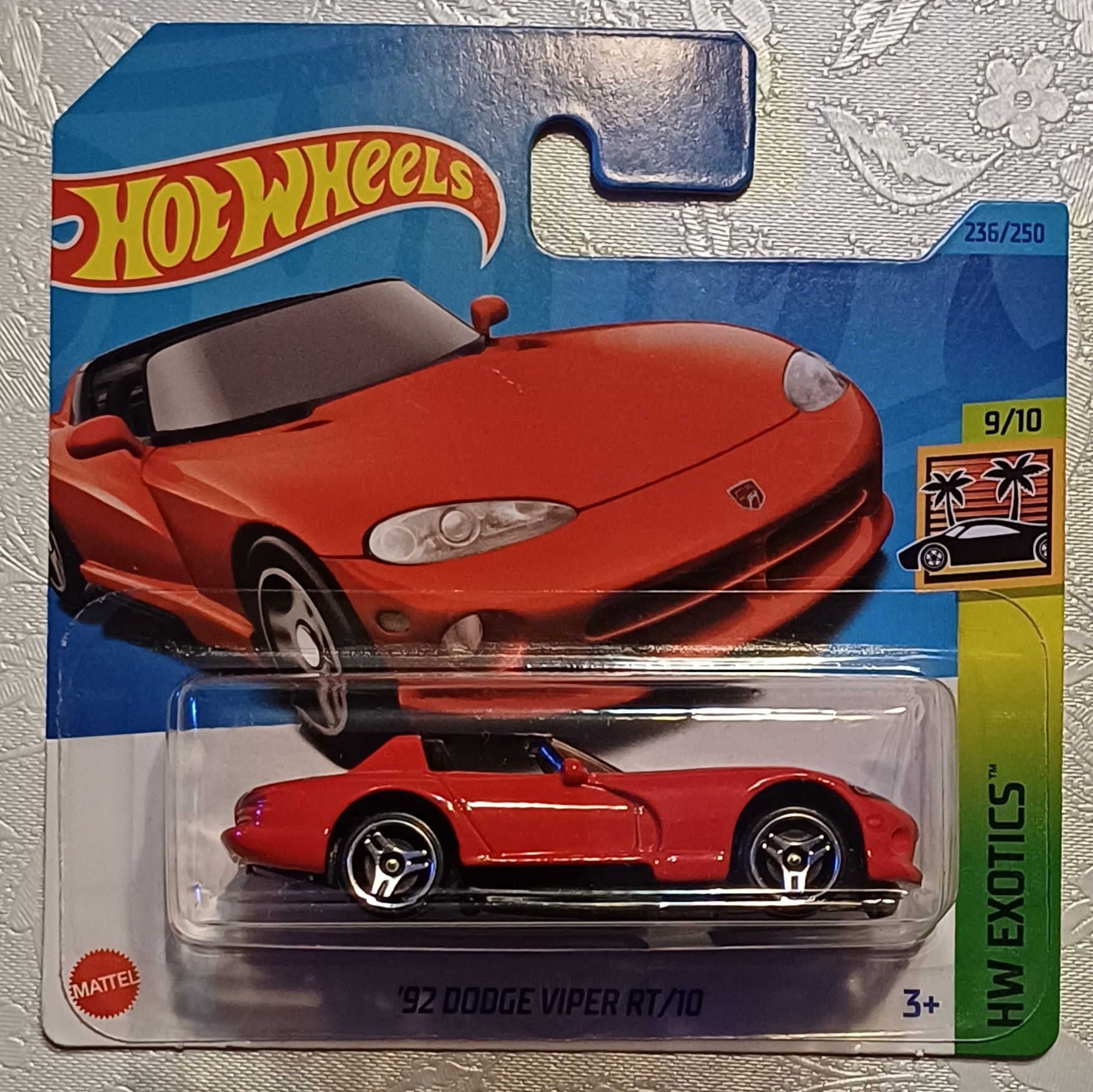 Hot Wheels '92 Dodge Viper RT/10