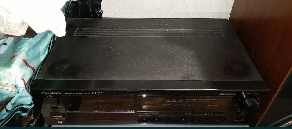 Pioneer CT-225 Кассетная дека