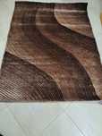 Carpete nova de cor castanho em degrade