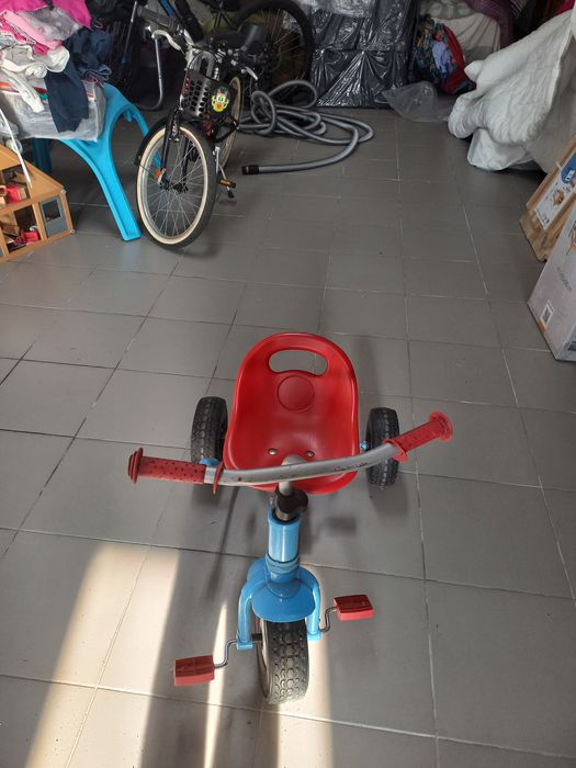 Triciclo da Chicco.