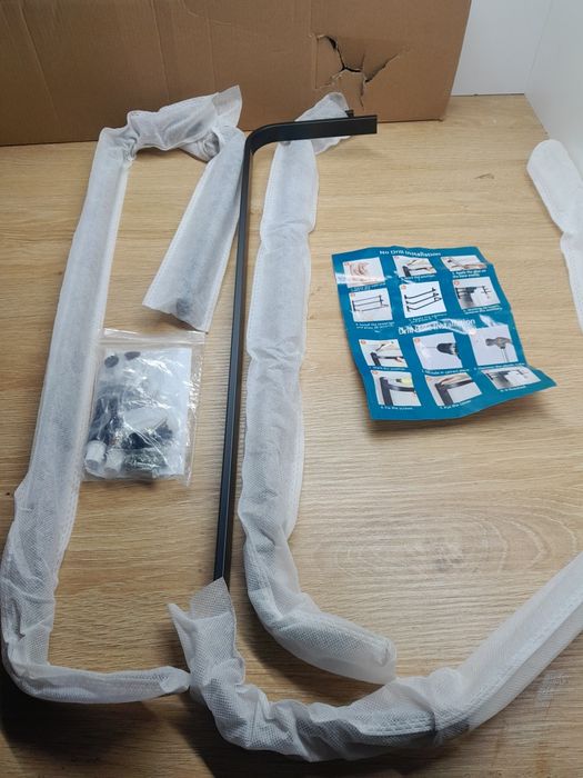 Wieszak na ręczniki do łazienki 60cm czarny 3 poziomy