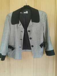 Blazer cinzento e preto da Moschino