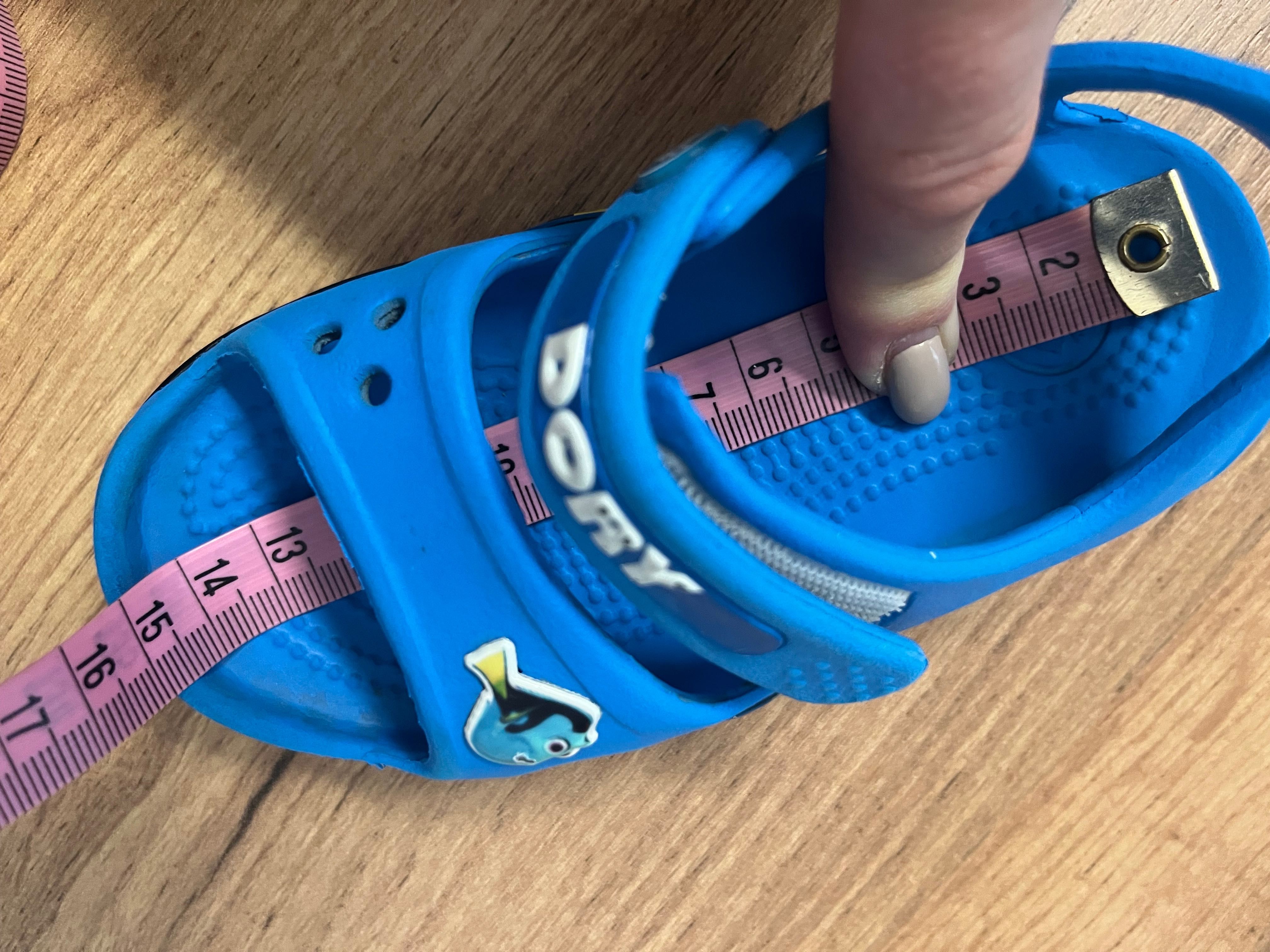 Sandały Crocs z bajki Dory rozmiar C7