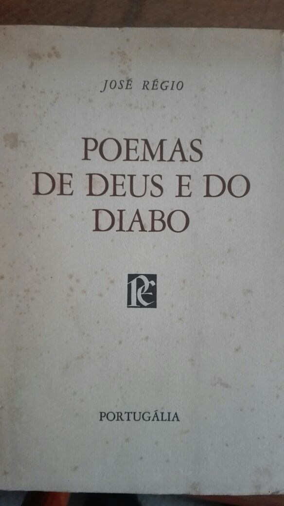 José Régio - Poemas de Deus e do Diabo/A Salvação do Mundo