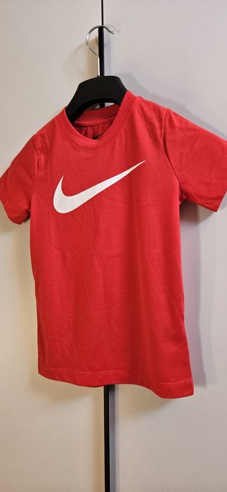Sprzedam koszulkę Nike ( Dri - Fit).