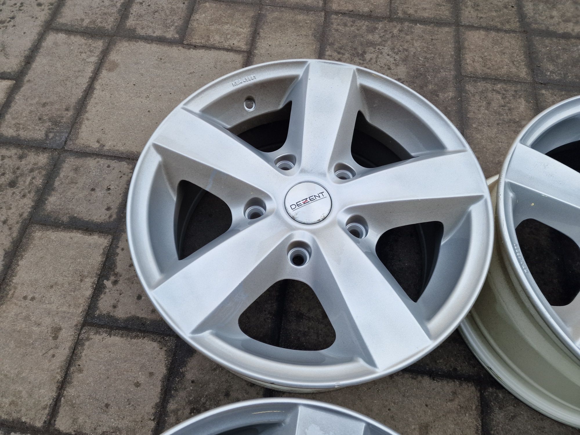 Диски Dezent 5*139,7 R16 Kia