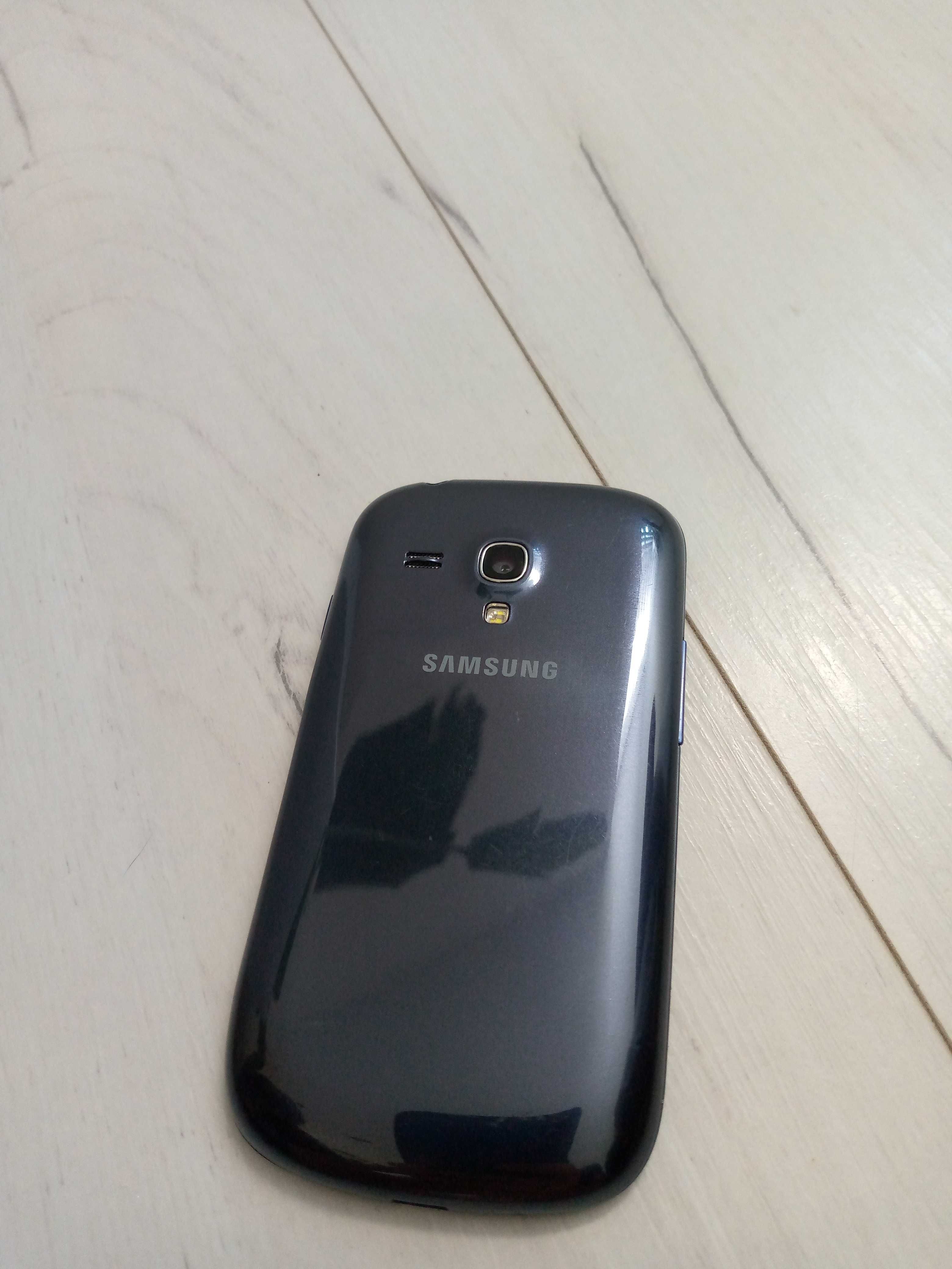 Samsung Galaxy S3 mini GT-I8190 super stan