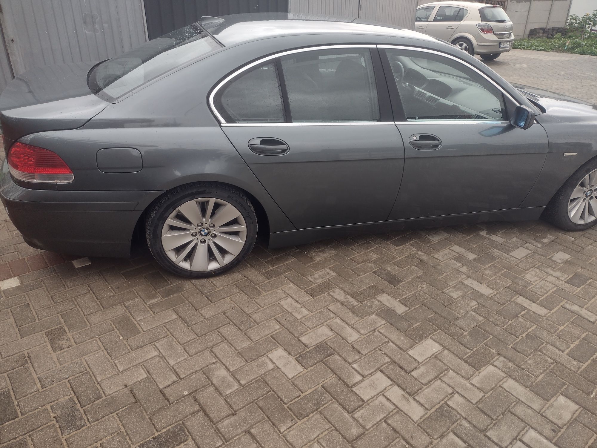 BMW E65 4.4v8 zamiana