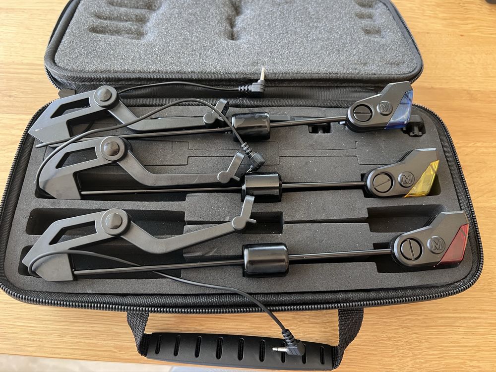 Zestaw sygnalizatorow Neco carp 3+1 i swing arm Mivardi MCX 66 set