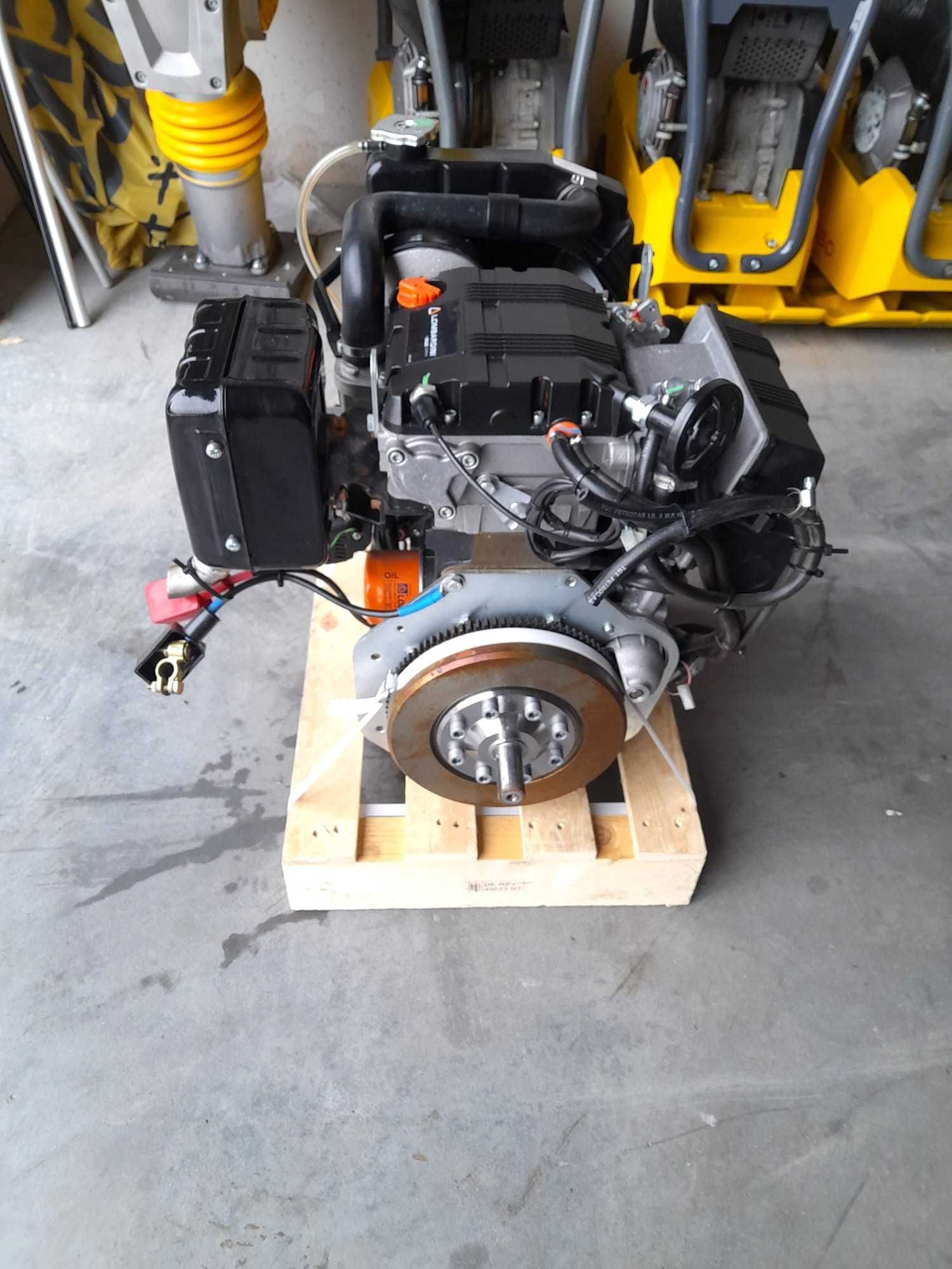 Silnik Lombardini LDW702/B1 – Nowy, gotowy do pracy!