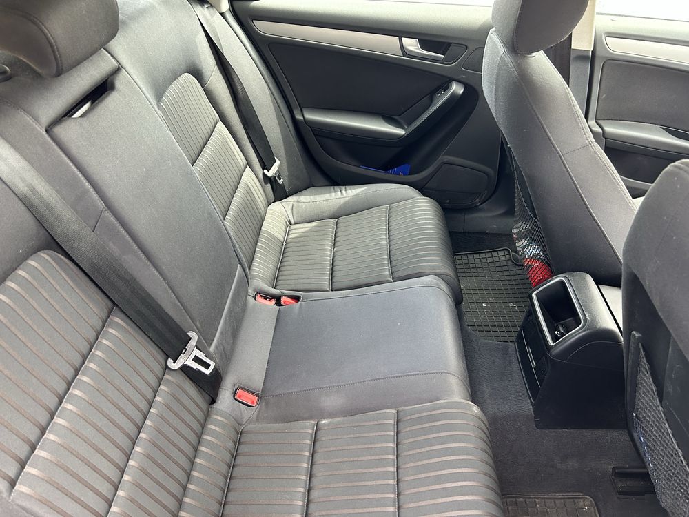 Sprzedam Audi A4b8 3.0 tdi 240 km