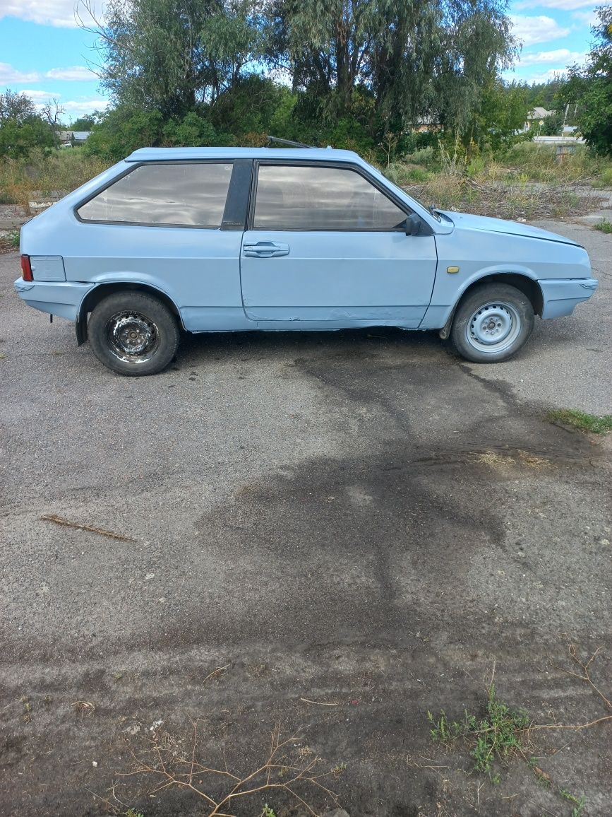 Автомобіль Ваз 2108