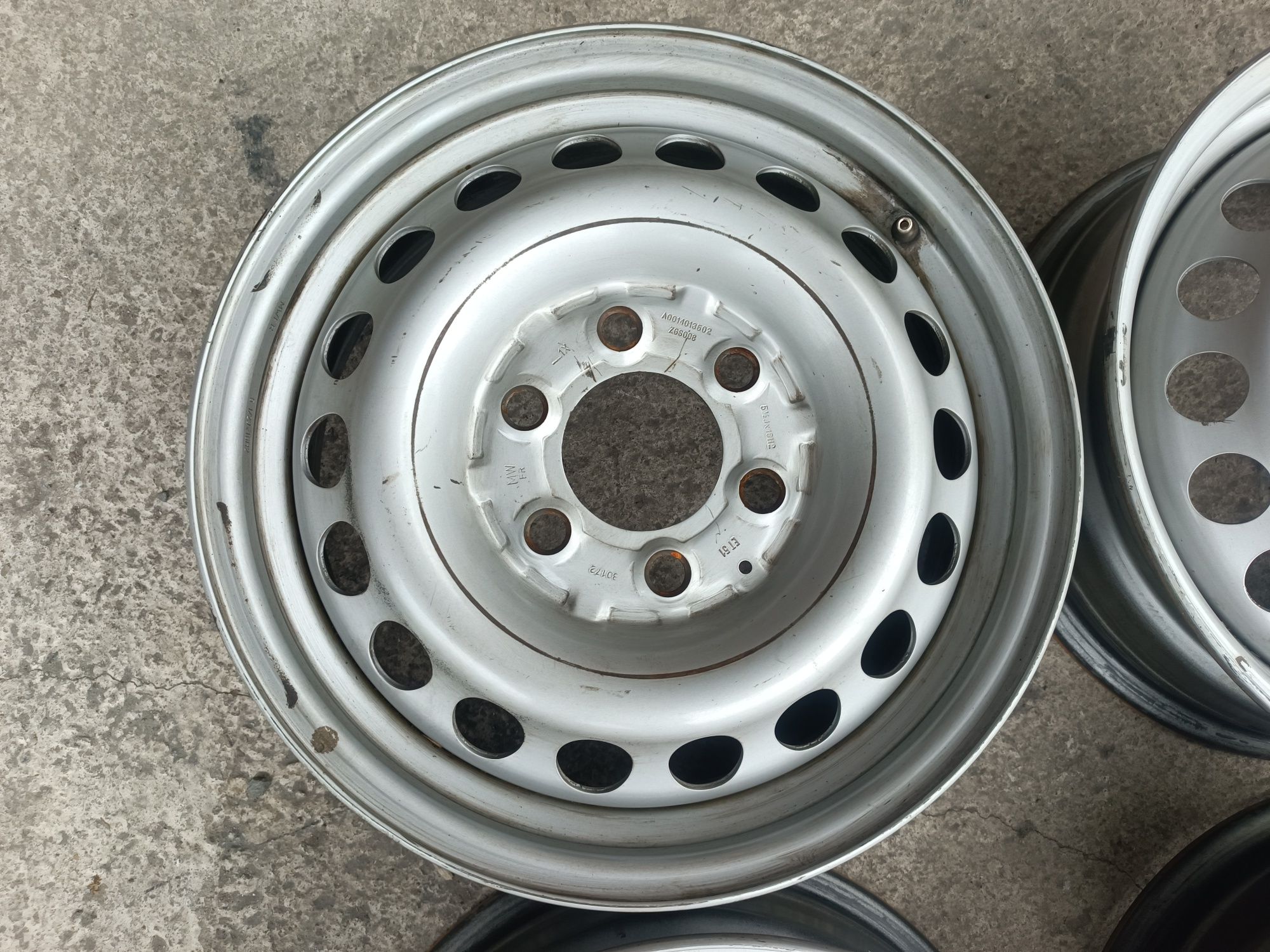 Металеві диски 6 130 R16 Спрінтер