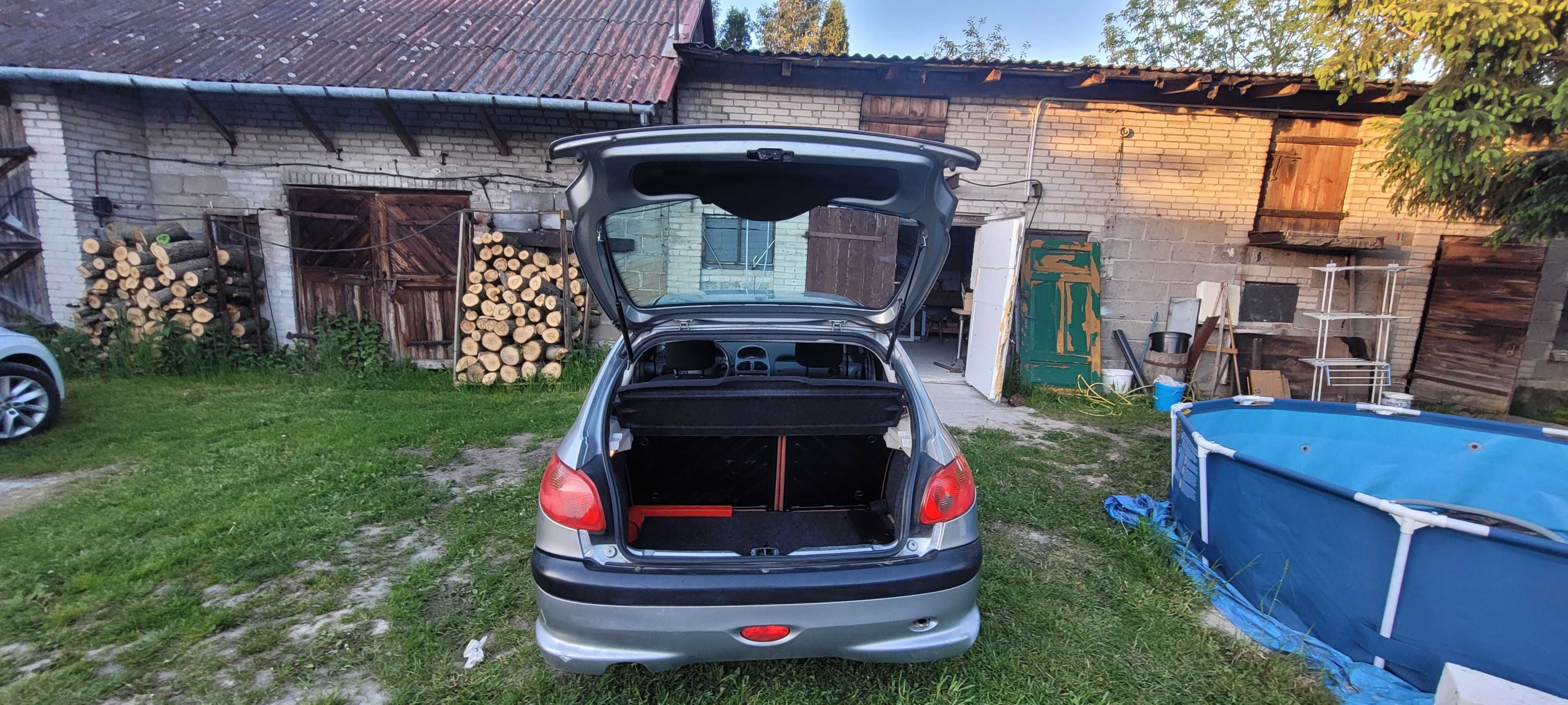 Peugot 206 1.4 benzyna 2004r