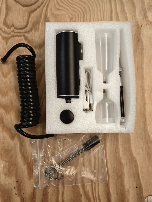 Aerograf z kompresorem 0.3mm