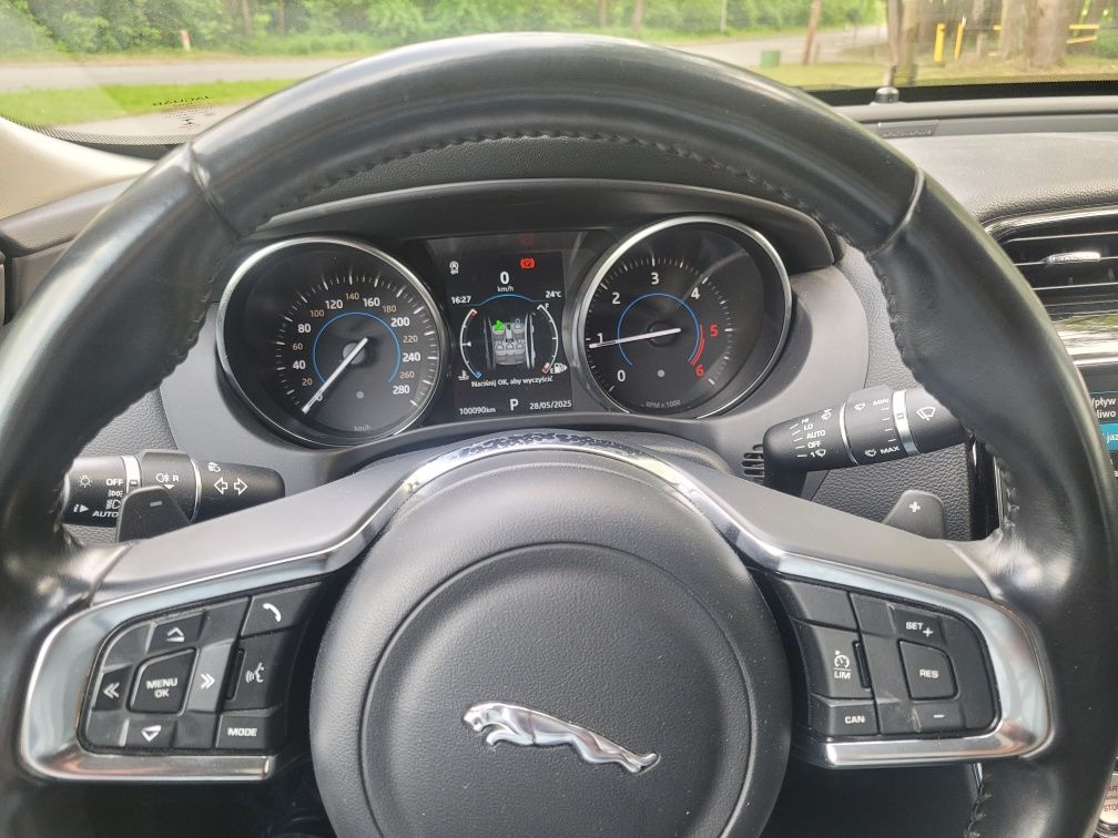 Jaguar Xe 2.0d 2018