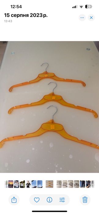 Вішаки.  для  одягу