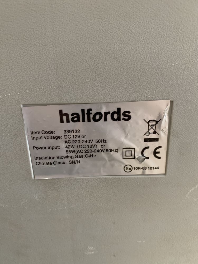 Автохолодильник Halfords 40l Thermoelectric Coolbox 339132(Англия)