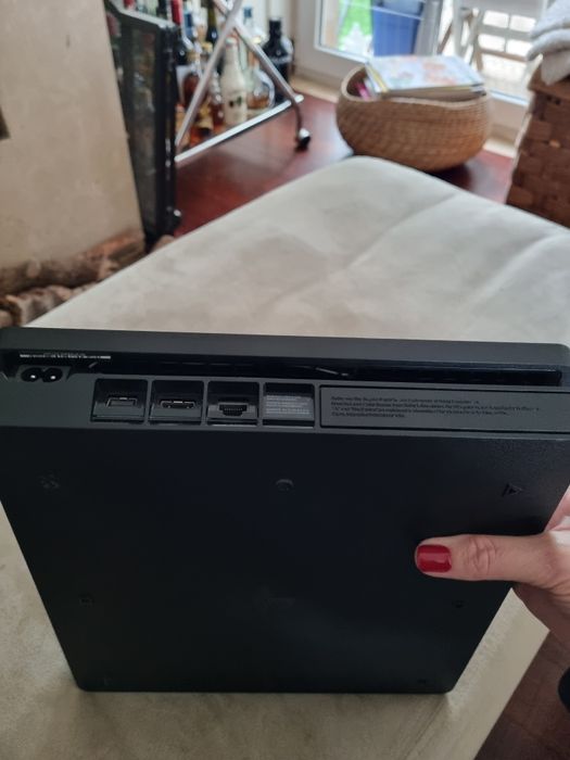 Playstation 4 em muito bom estado