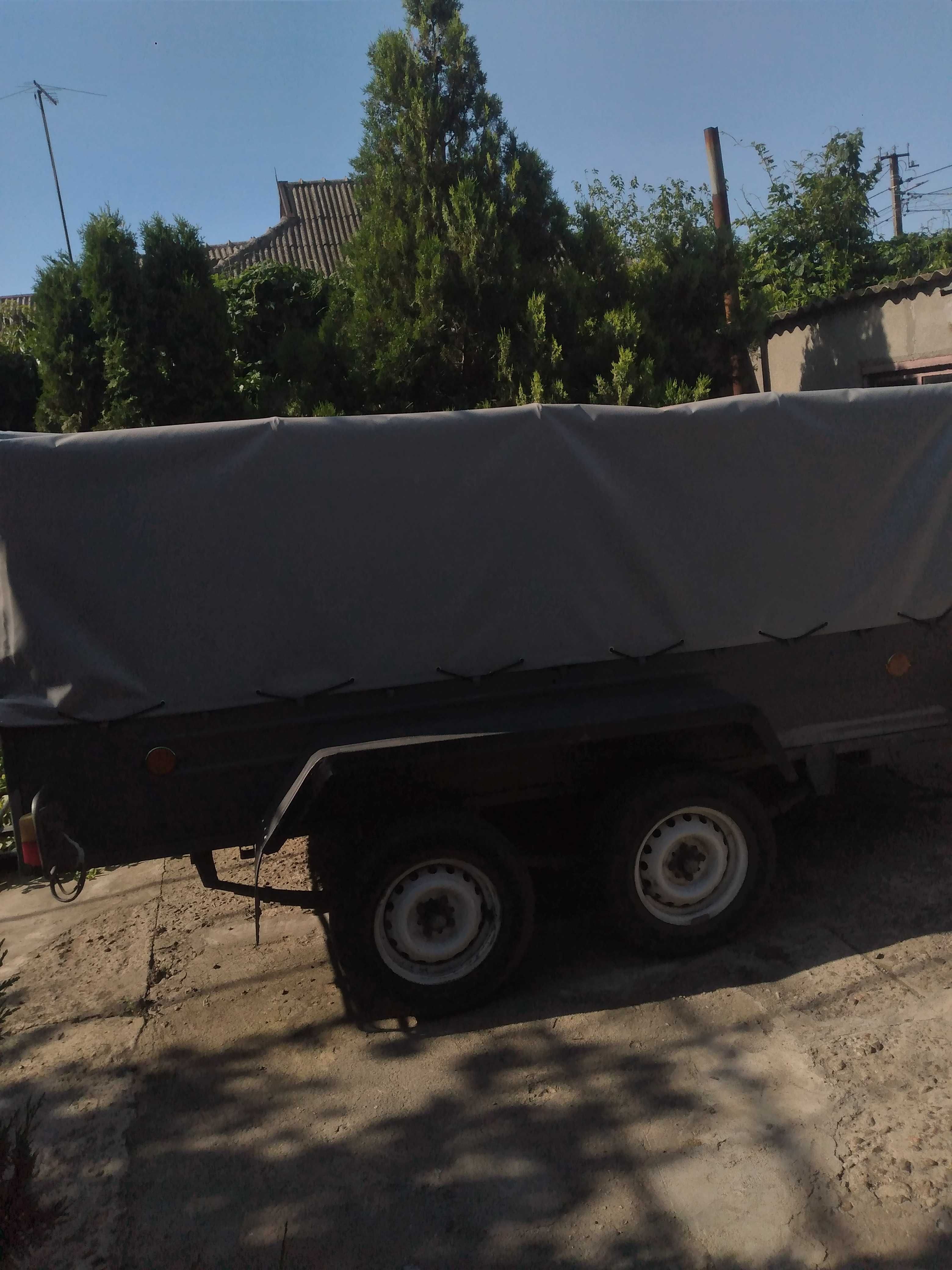 Продаю причеп,двохосний,в гарному стані.