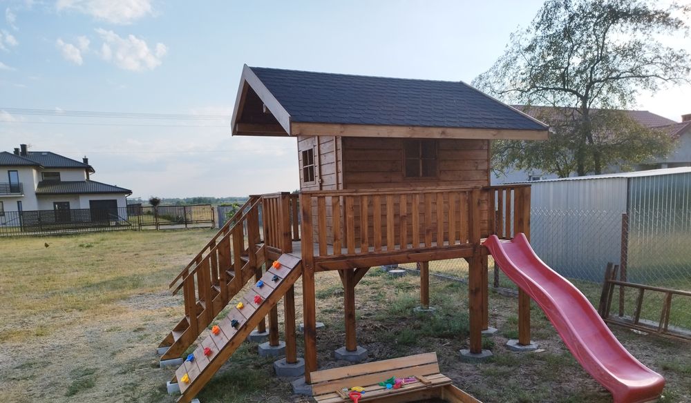 Domek dla dzieci plac zabaw