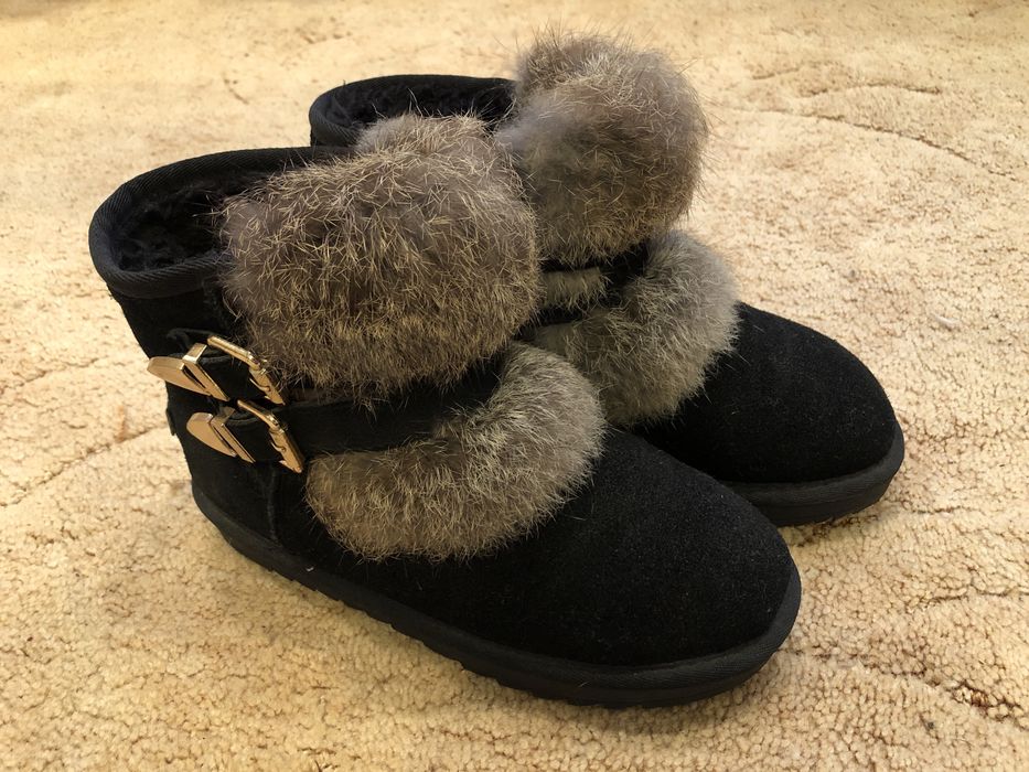 Зимове взуття уггі