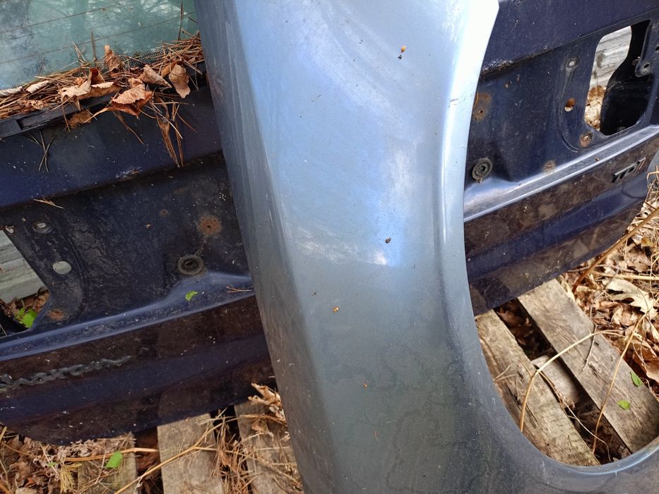 Błotnik prawy przód audi a4 b5 przed lift