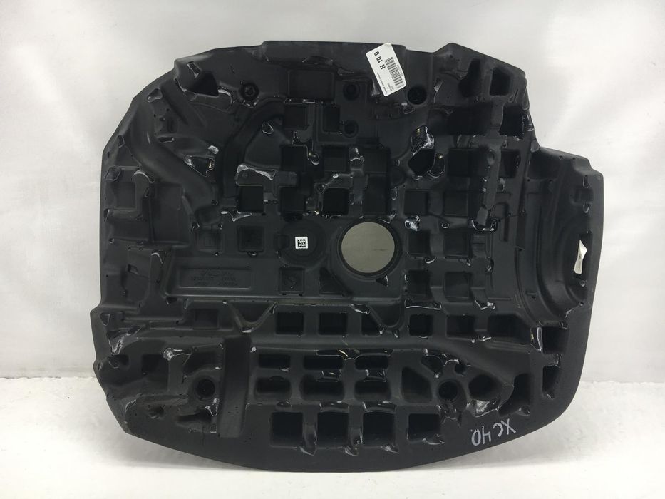 Кришка двигуна верхня VOLVO XC40 2017- 32138305