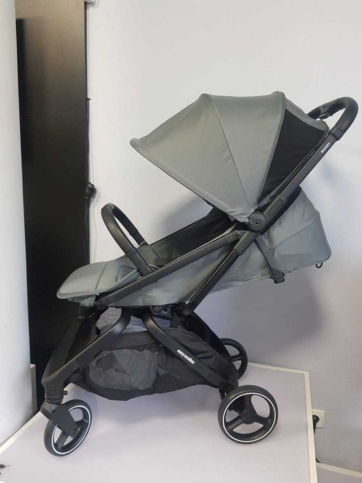 Wózek spacerowy Easywalker Rockey M kolor smooth grey