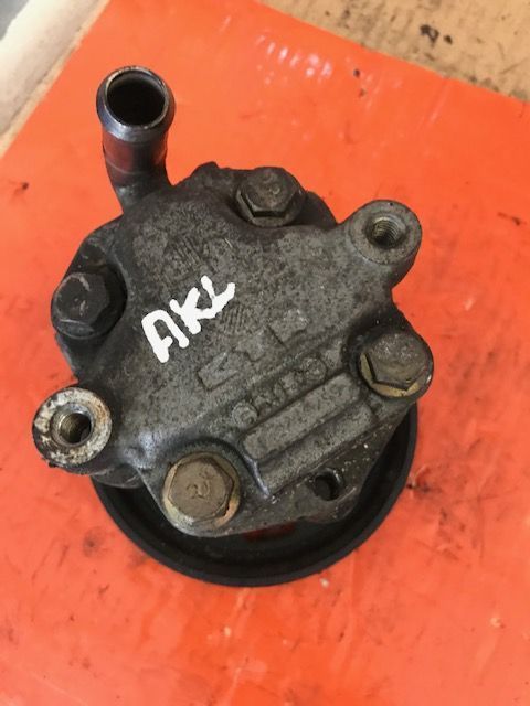 Bomba de direçao assistida Vw Golf IV 1.6