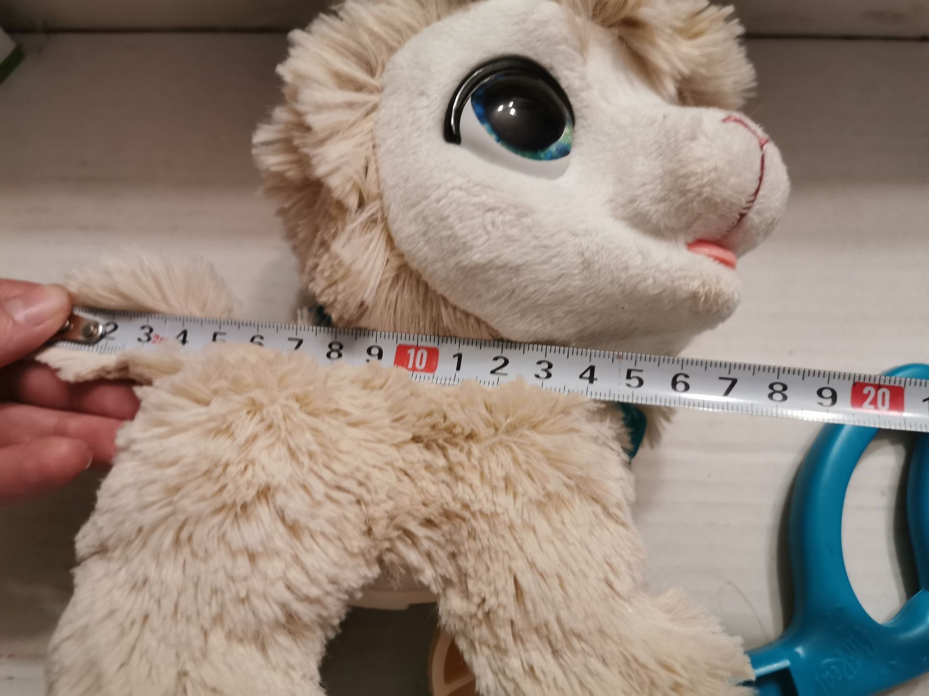 Zabawka Hasbro FurReal Zwierzak na smyczy Lama