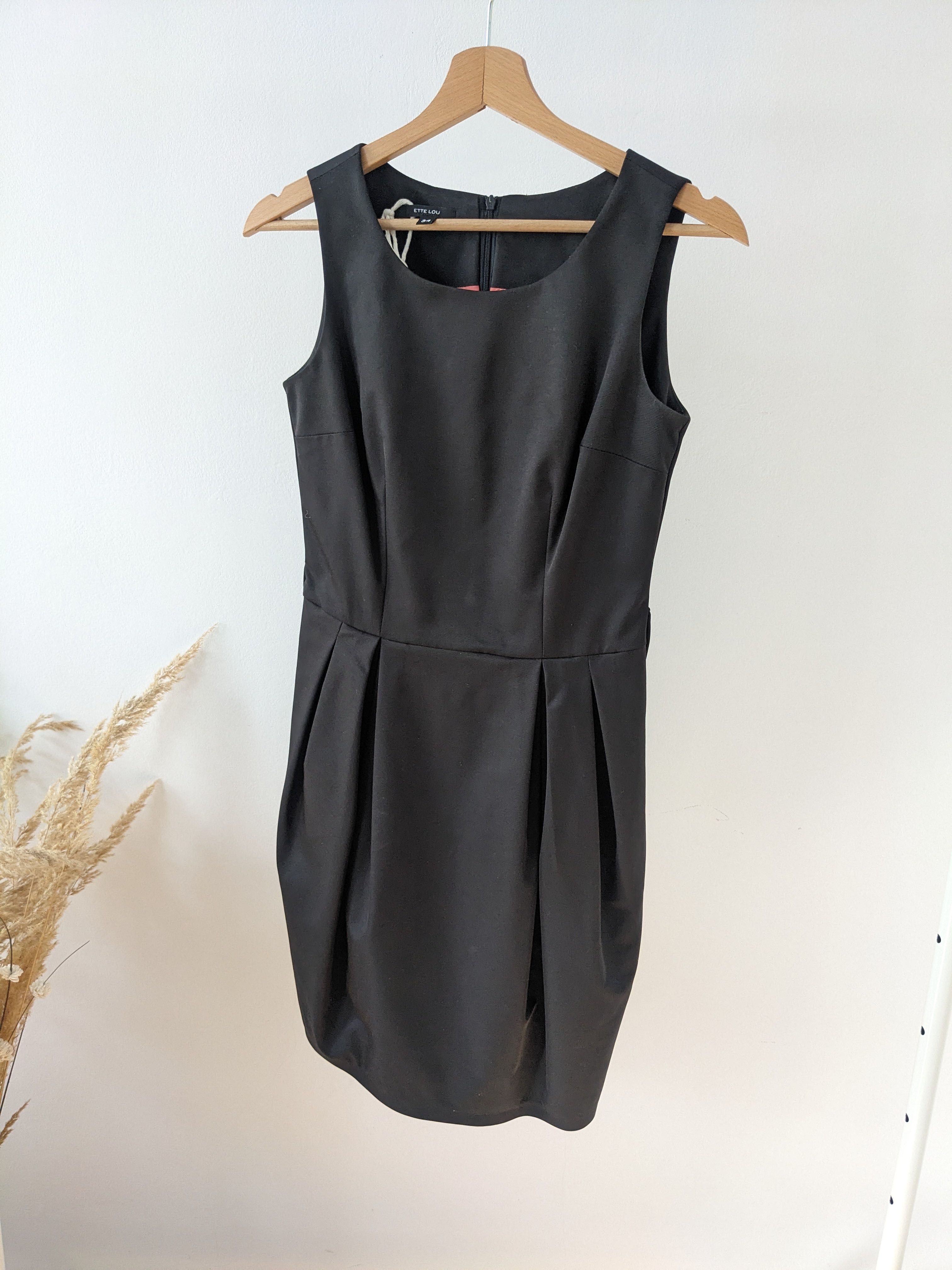 Mała czarna sukienka studniówka elegancka XS 34