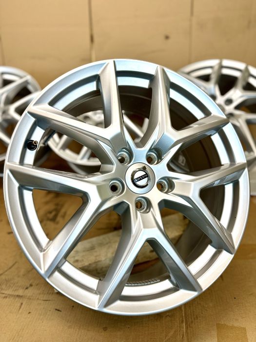 Oryginalne VOLVO 18 cali 5x108 alufelgi ET50 XC60, V60 Super stan!!