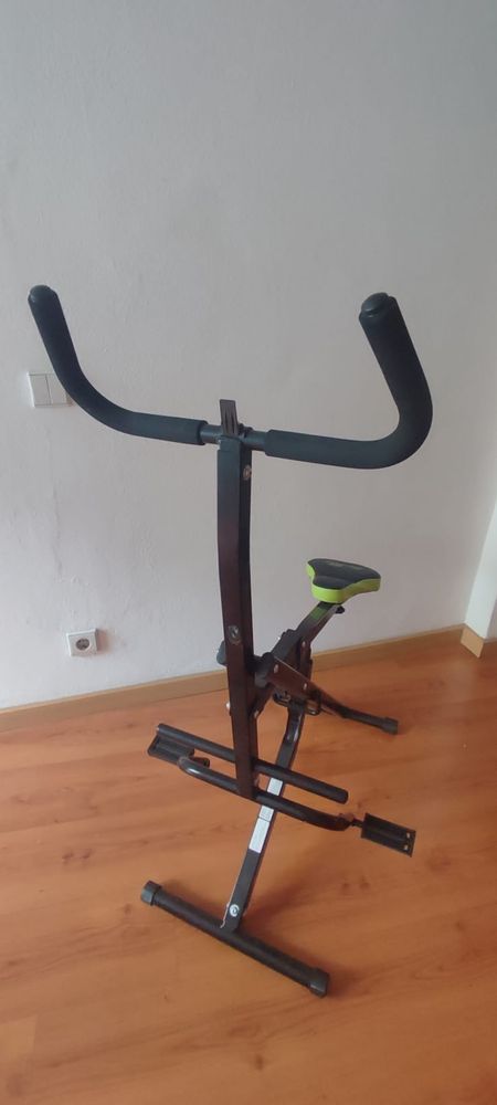 Máquina eliptica exercício físico