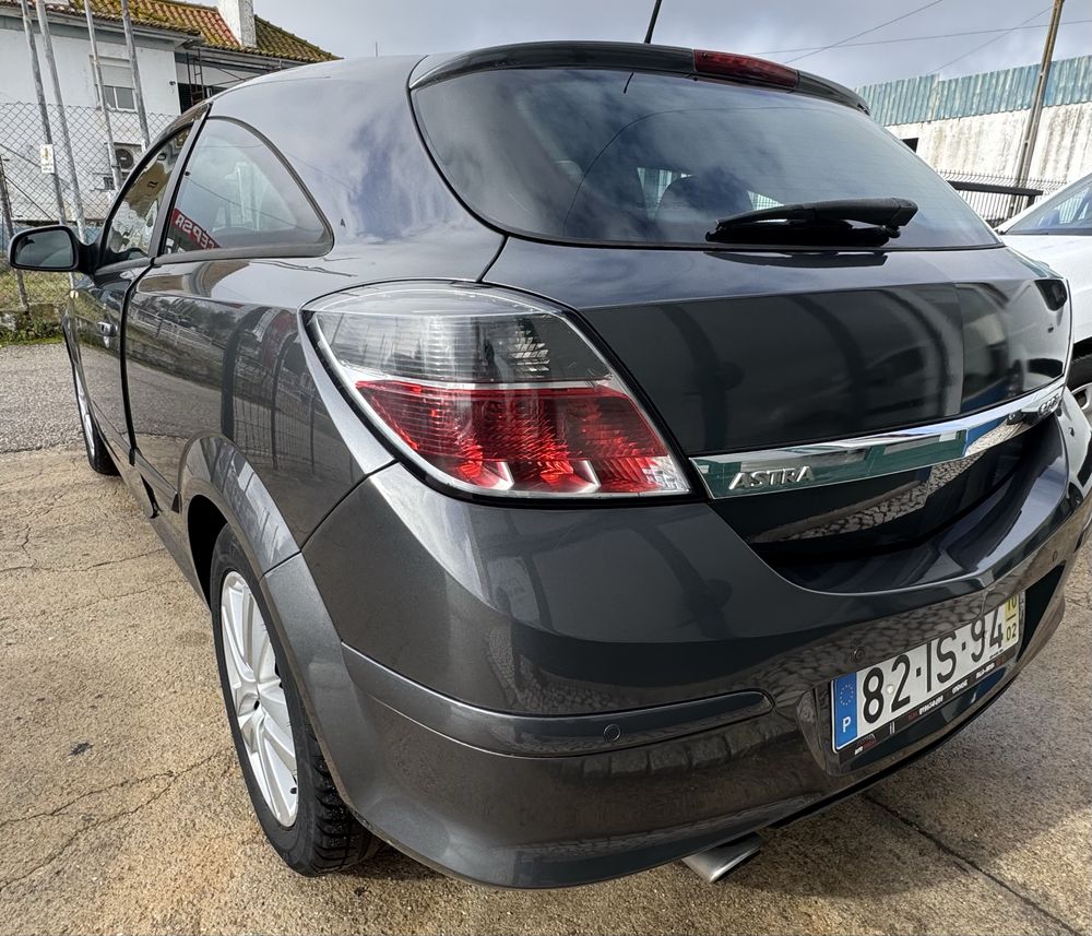 Opel Astra 1.7 GTC