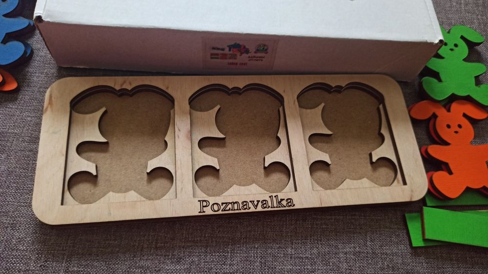 Деревянный сортер,развивающая игрушка,,Зайки спят"