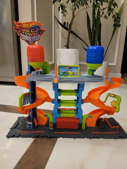 Трэк Hot wheels "Автомойка"