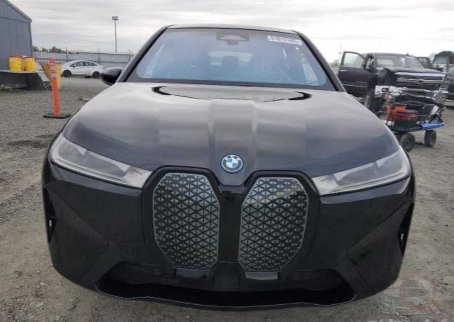 BMW IX Бампер запчасть деталь бмв іх розбор
