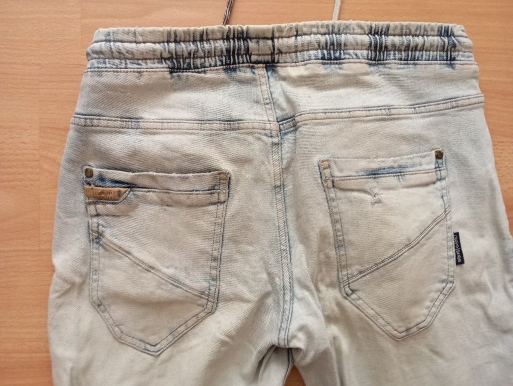 Spodnie jeansowe  Cropp