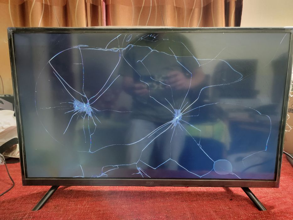 Ergo 32GHS5500(разбита матрица)