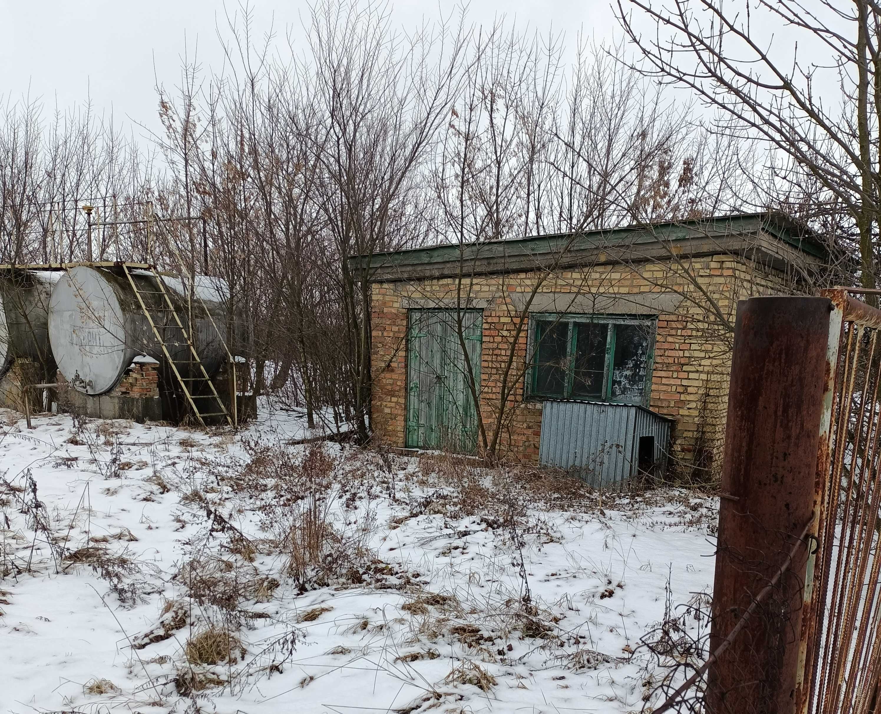 БАЗА АЗС комплекс майстерня ангари піднавіси для техніки с. Соколівка