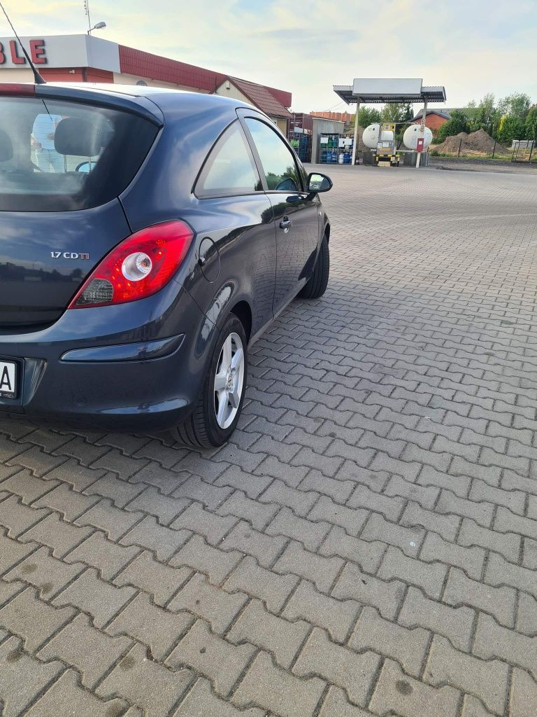 Wynajem auta osobowego Opel Corsa D 1.7 Diesel
