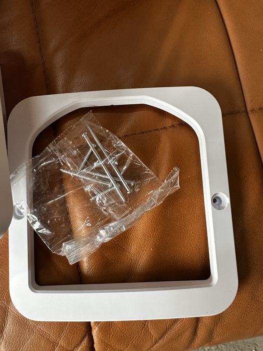 Дверцята для входу котів Sure Petcare з мікрочіпом