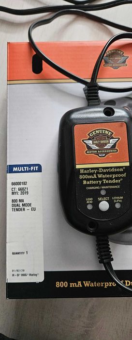 Prostownik automatyczny KIT BAT CHAR 800 MA WATERPROOF Harley Davidson