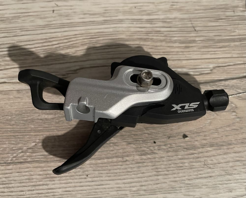 Manetka SHIMANO SLX SL-M670-B I-Space B lewa 2/3 rz.