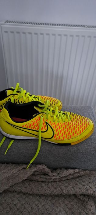 Nike halówki piłkarskie