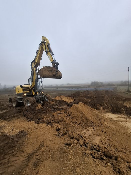 Usługi koparką kołową 11 ton, wyburzenia, prace ziemne, stawy, rowy,
